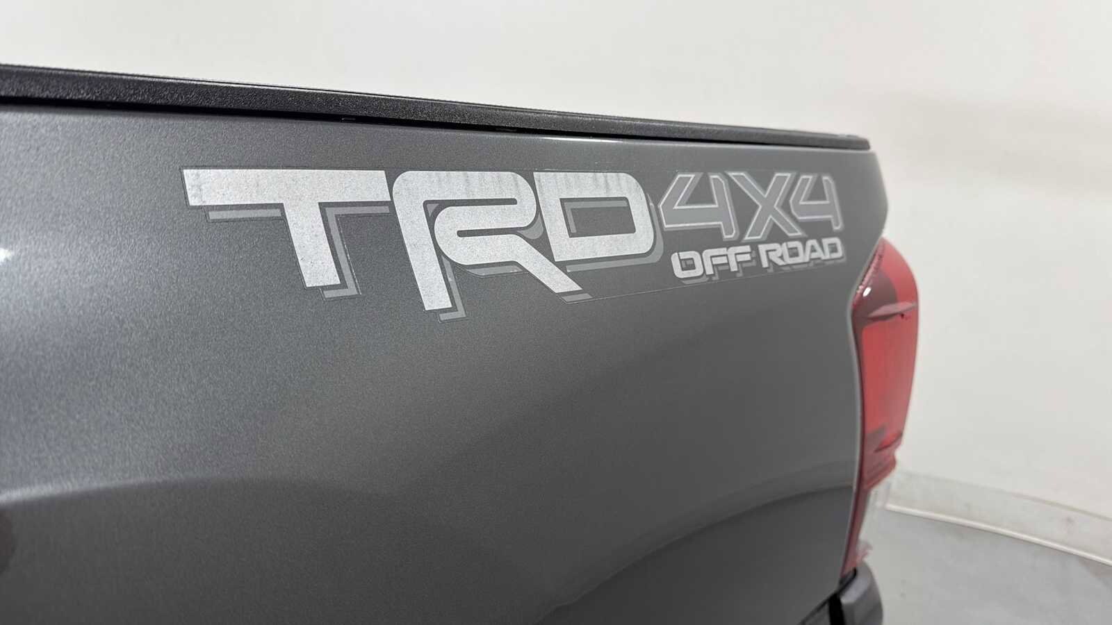 Thumbnail: 2019 Toyota Tacoma - 27