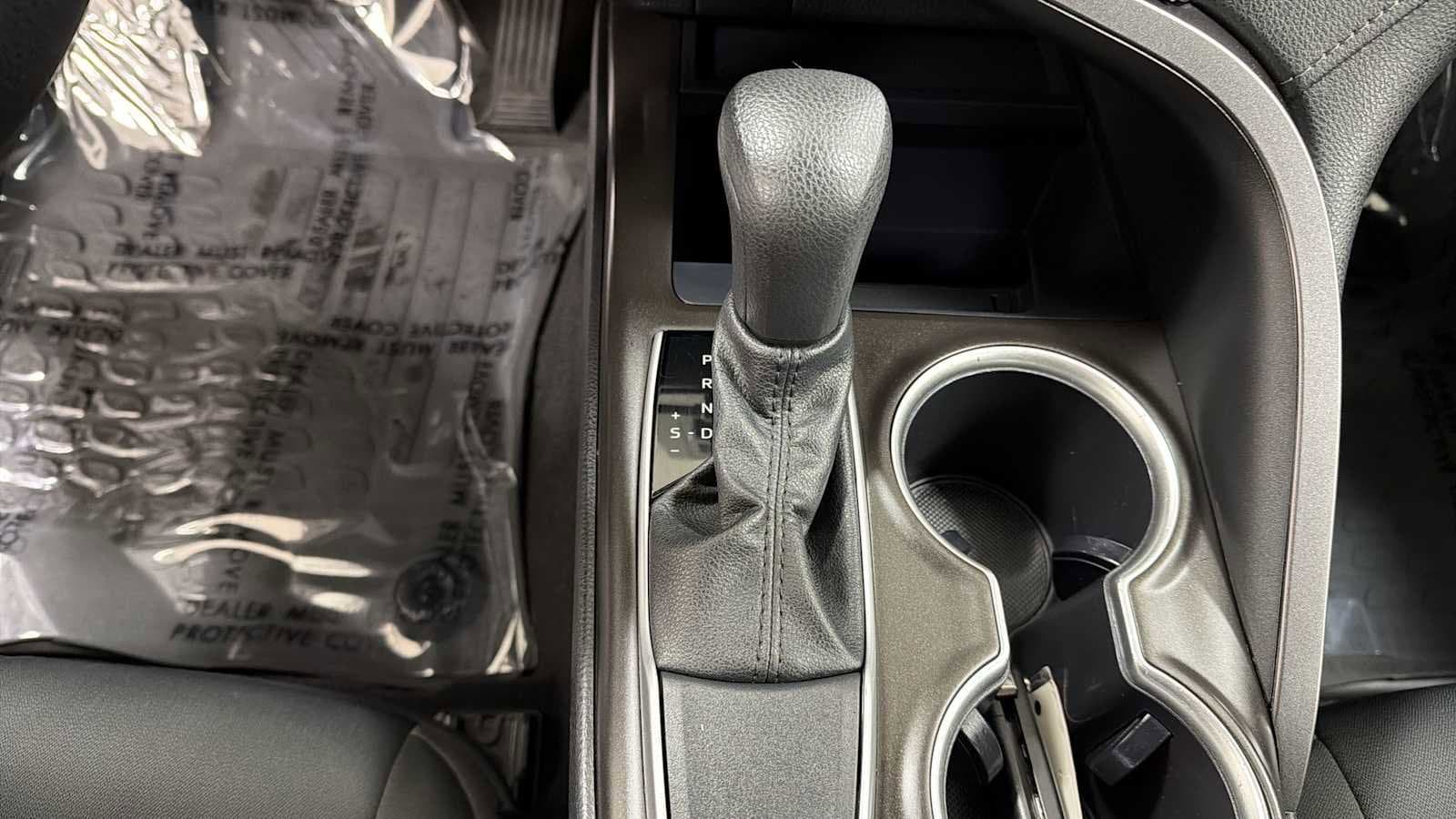 Thumbnail: 2021 Toyota Camry - 21