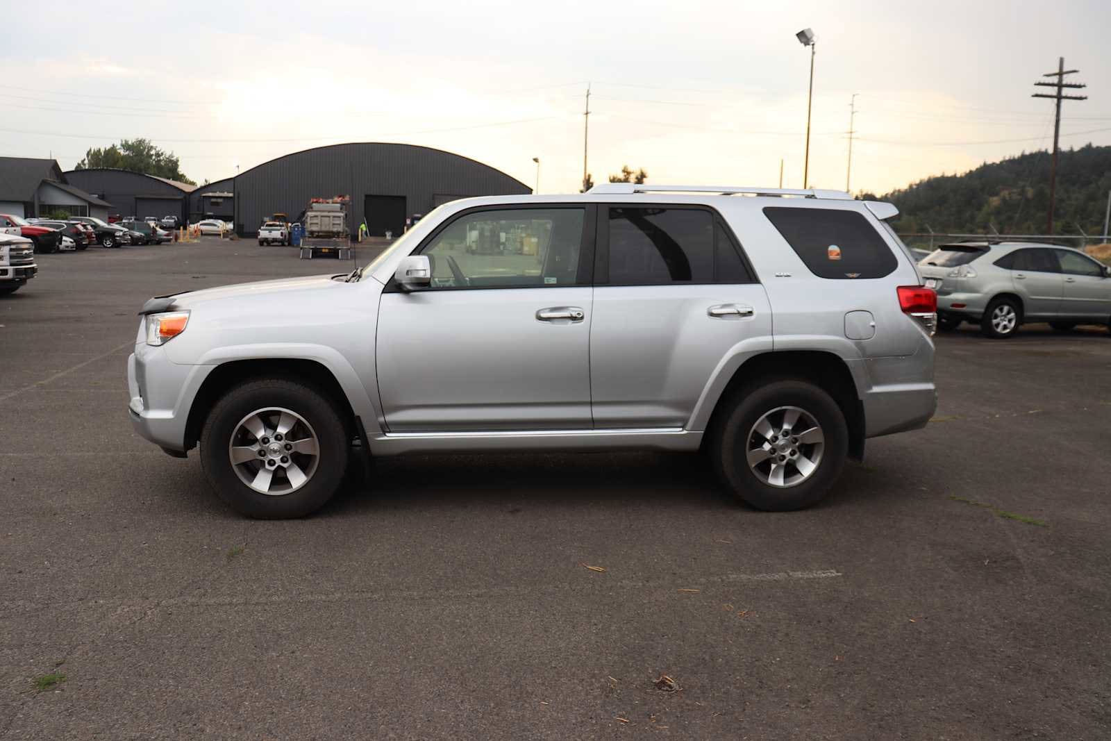 Thumbnail: 2013 Toyota 4Runner - 8