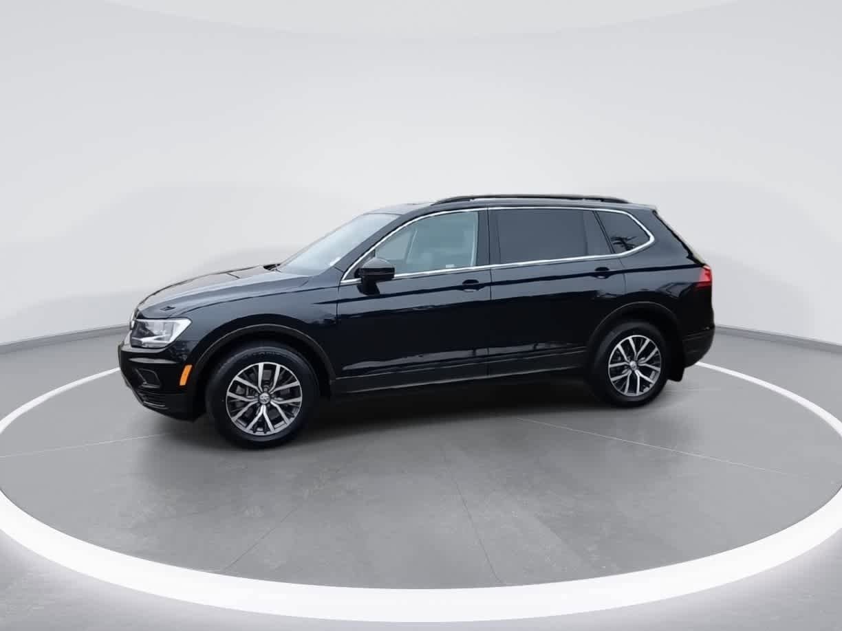Thumbnail: 2019 Volkswagen Tiguan - 4