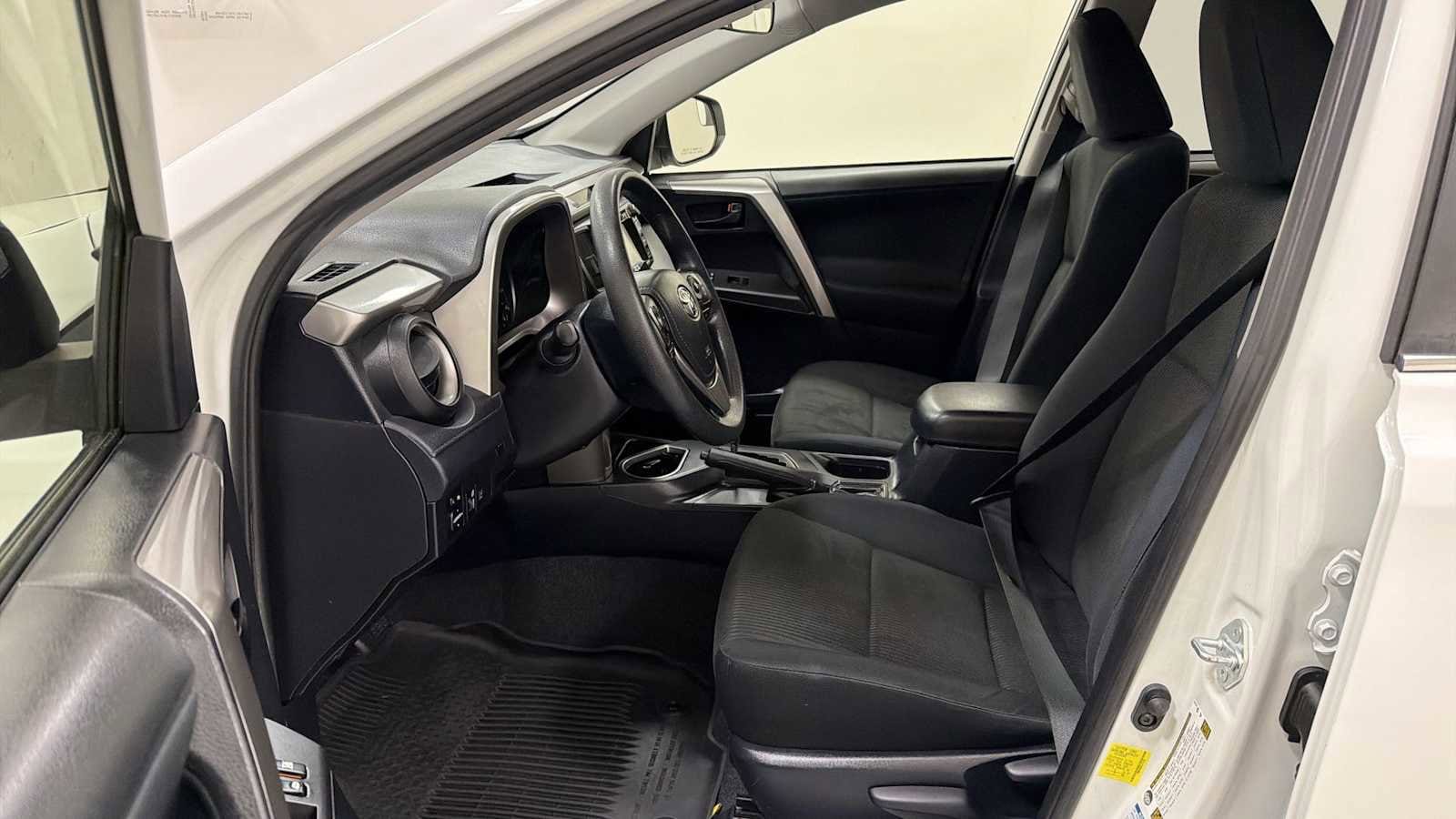 Thumbnail: 2017 Toyota RAV4 - 13