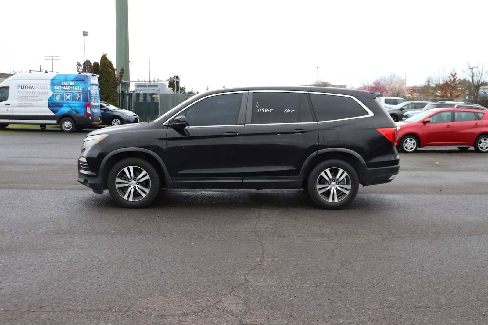 Thumbnail: 2016 Honda Pilot - 8