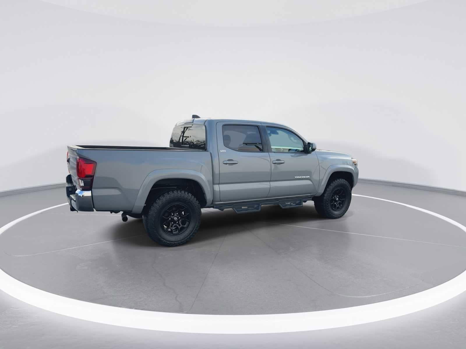 Thumbnail: 2020 Toyota Tacoma - 8