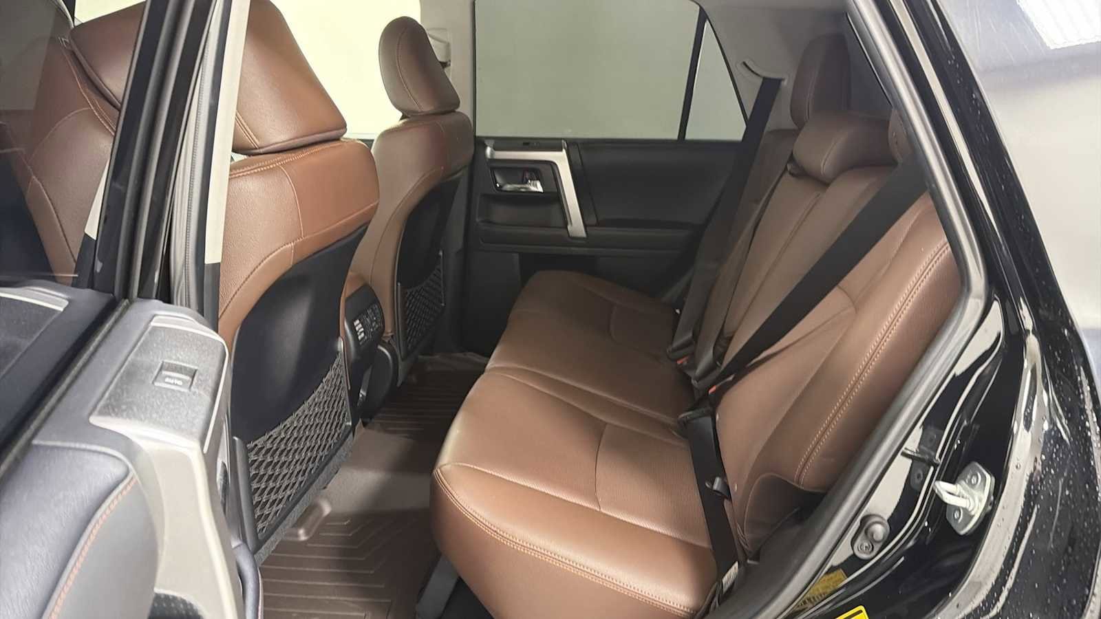 Thumbnail: 2020 Toyota 4Runner - 25