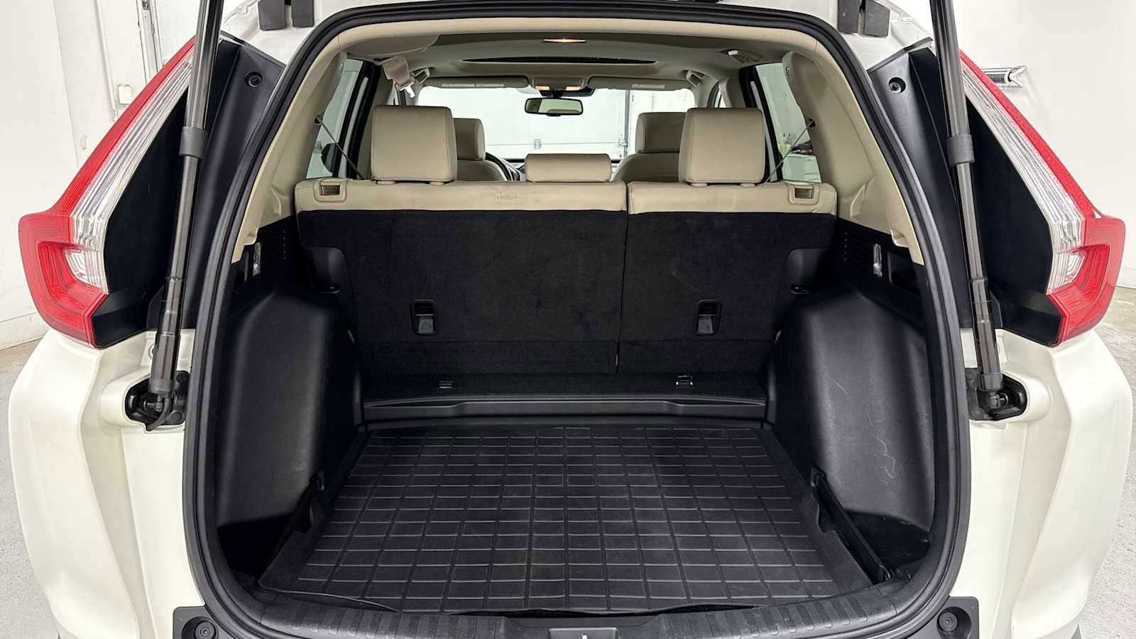 Thumbnail: 2017 Honda CR-V - 27