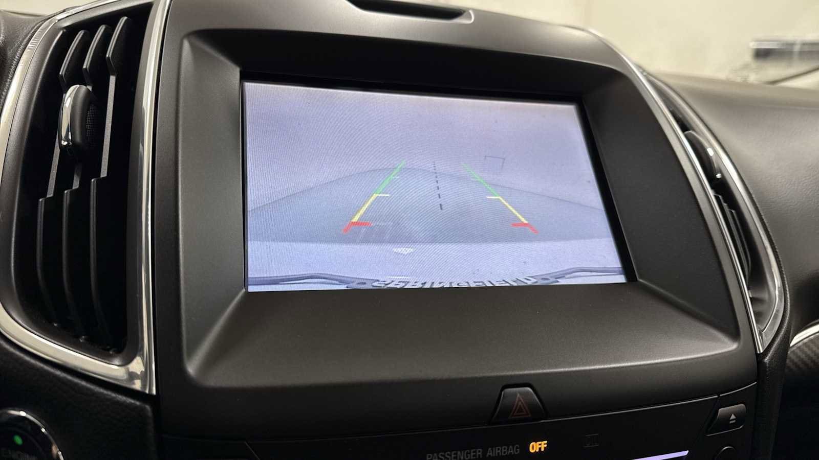 Thumbnail: 2018 Ford Edge - 19