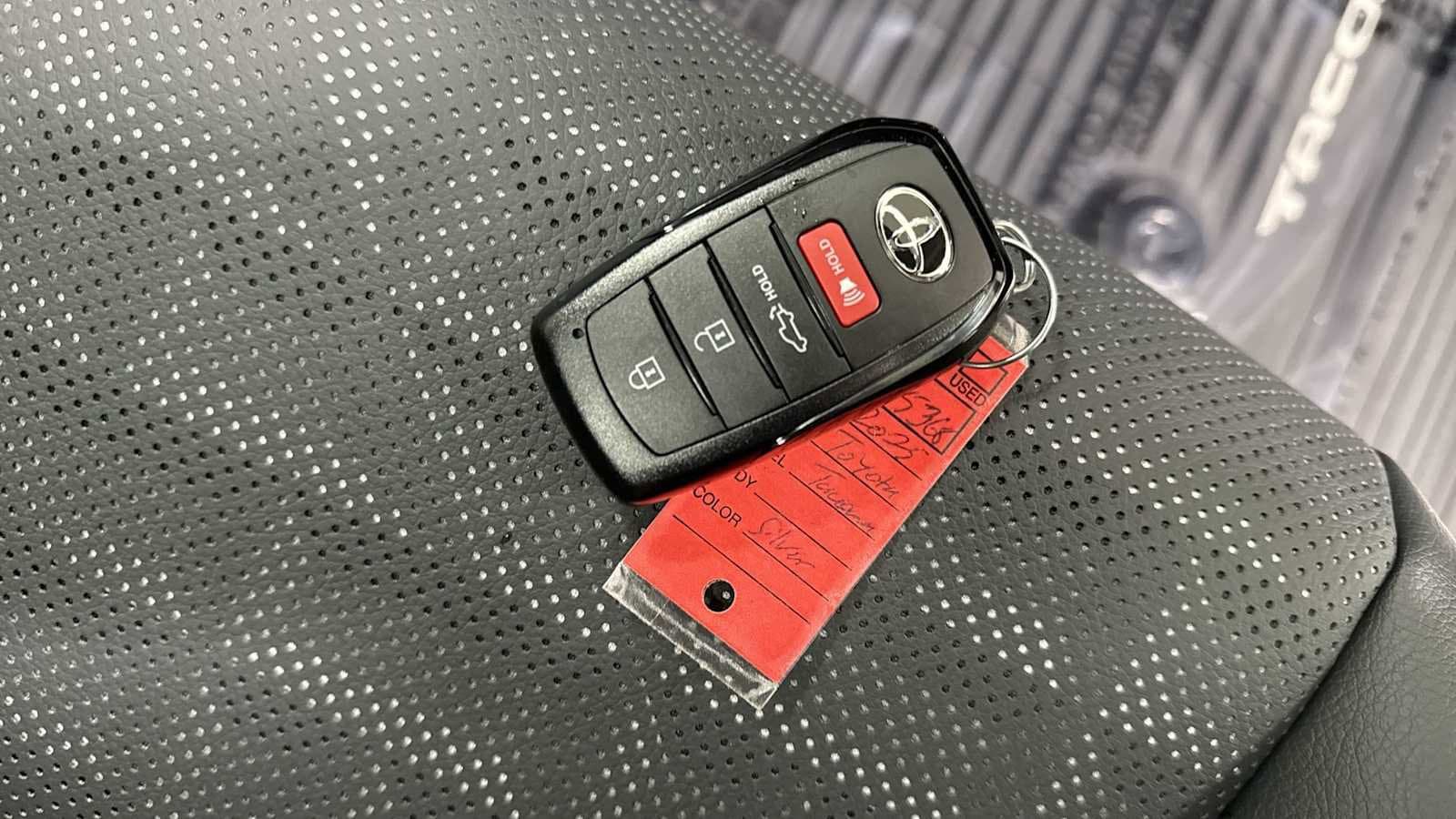 Thumbnail: 2025 Toyota Tacoma - 32