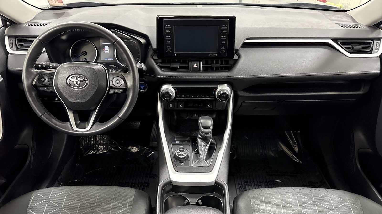 Thumbnail: 2021 Toyota RAV4 - 26