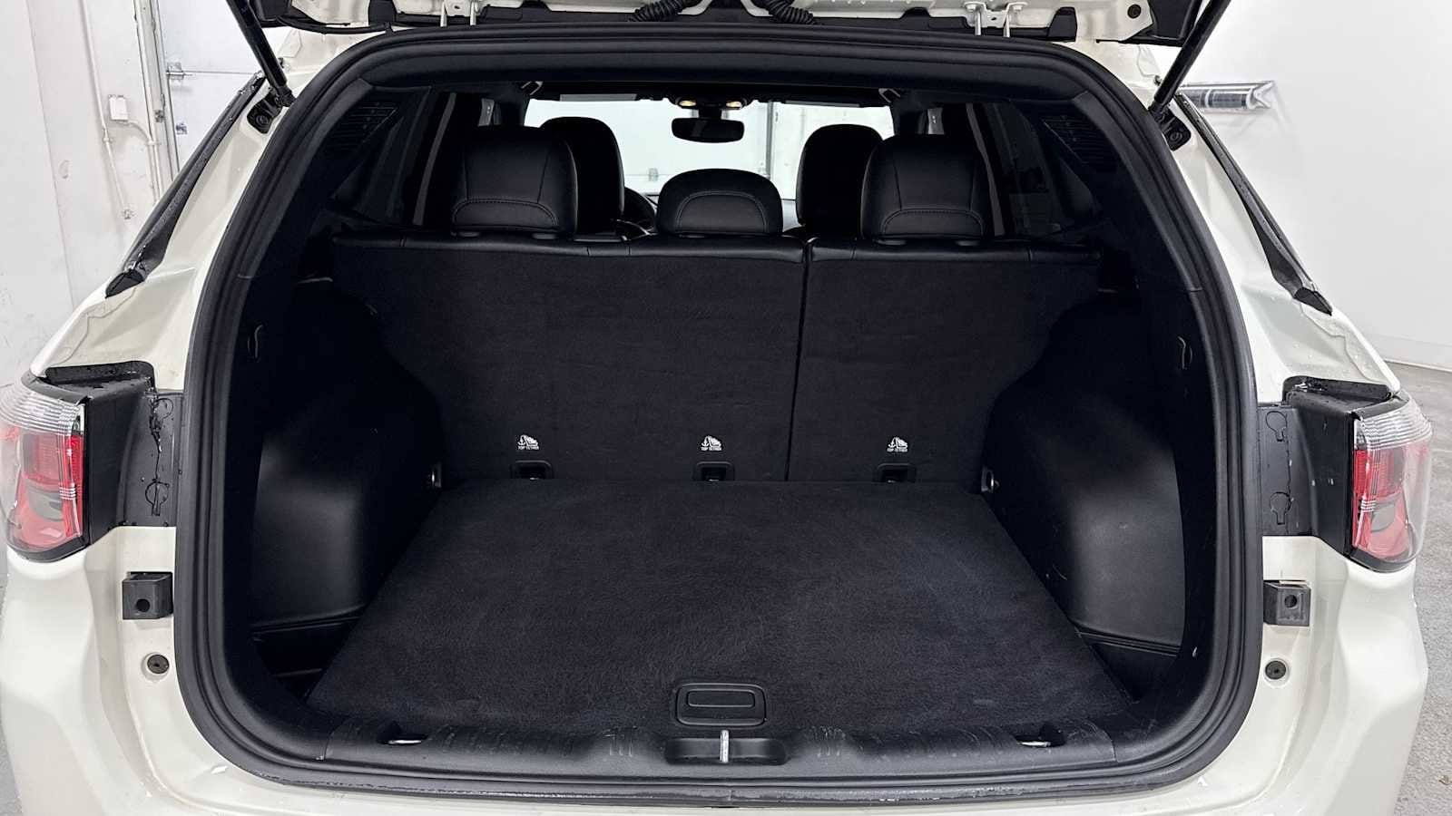 Thumbnail: 2021 Jeep Compass - 27