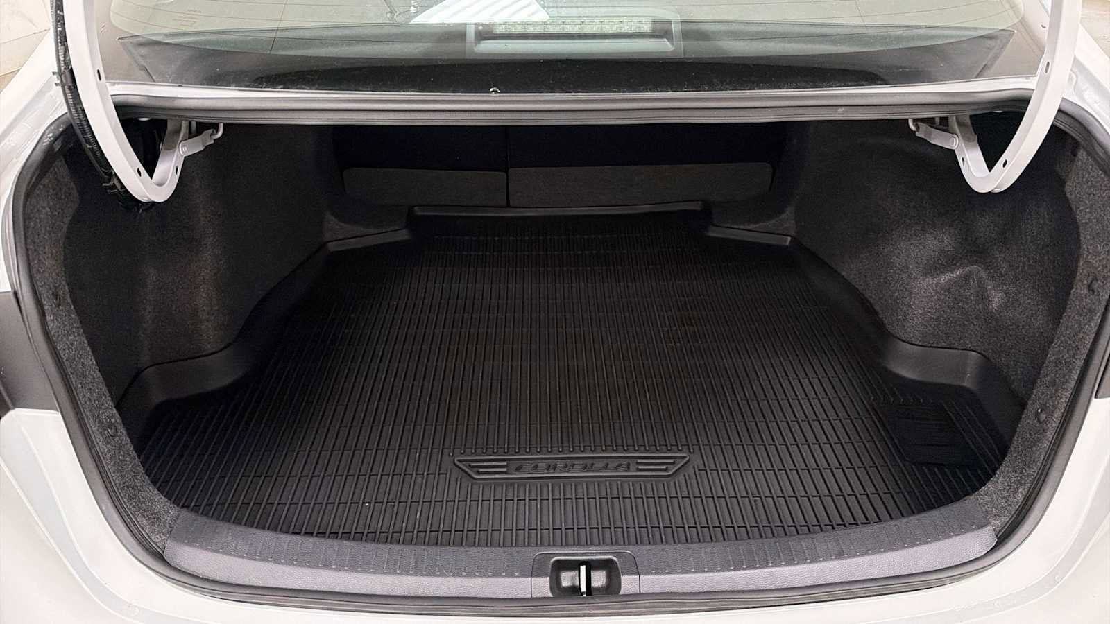 Thumbnail: 2025 Toyota Corolla - 27