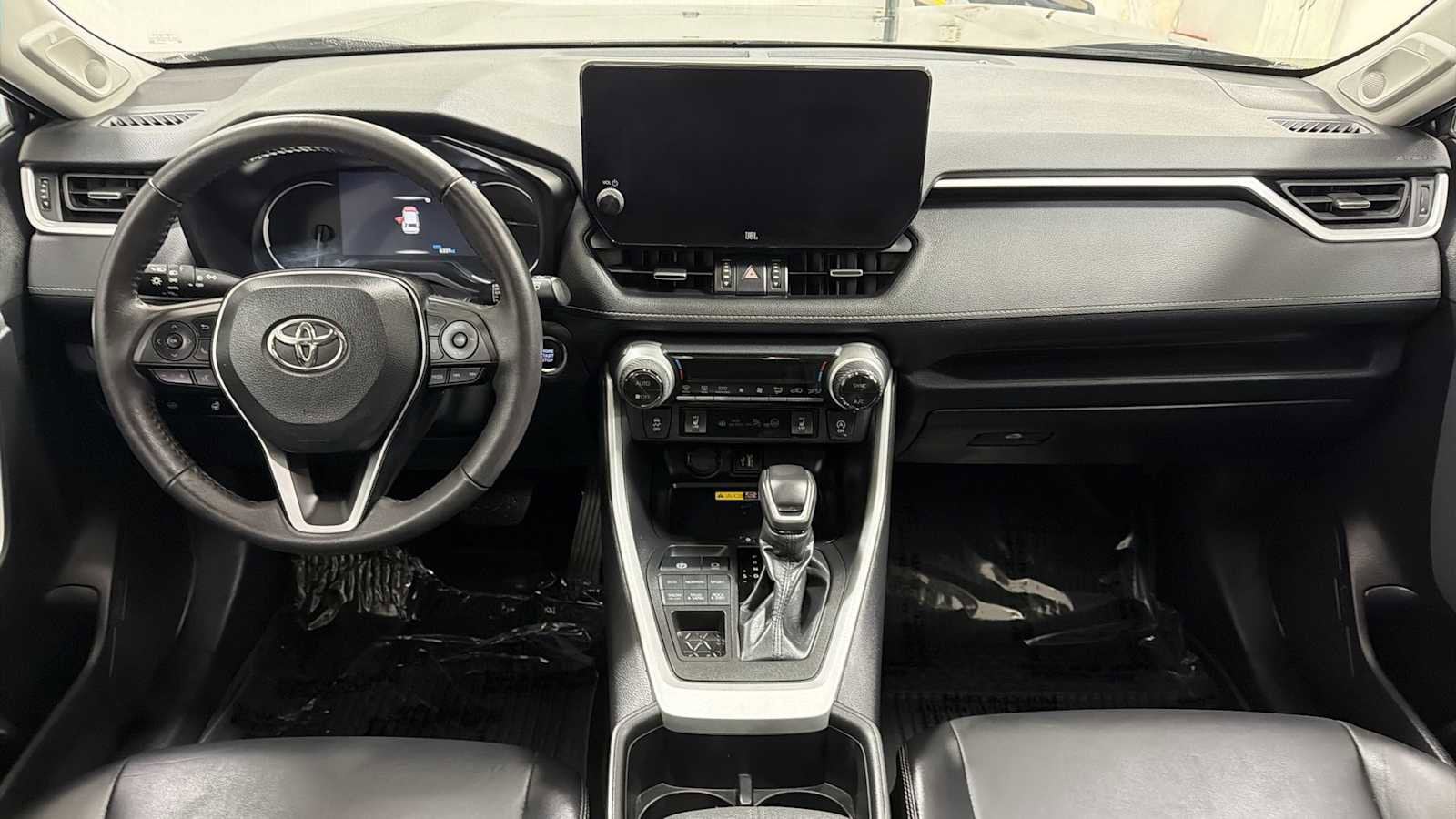 Thumbnail: 2024 Toyota RAV4 - 27