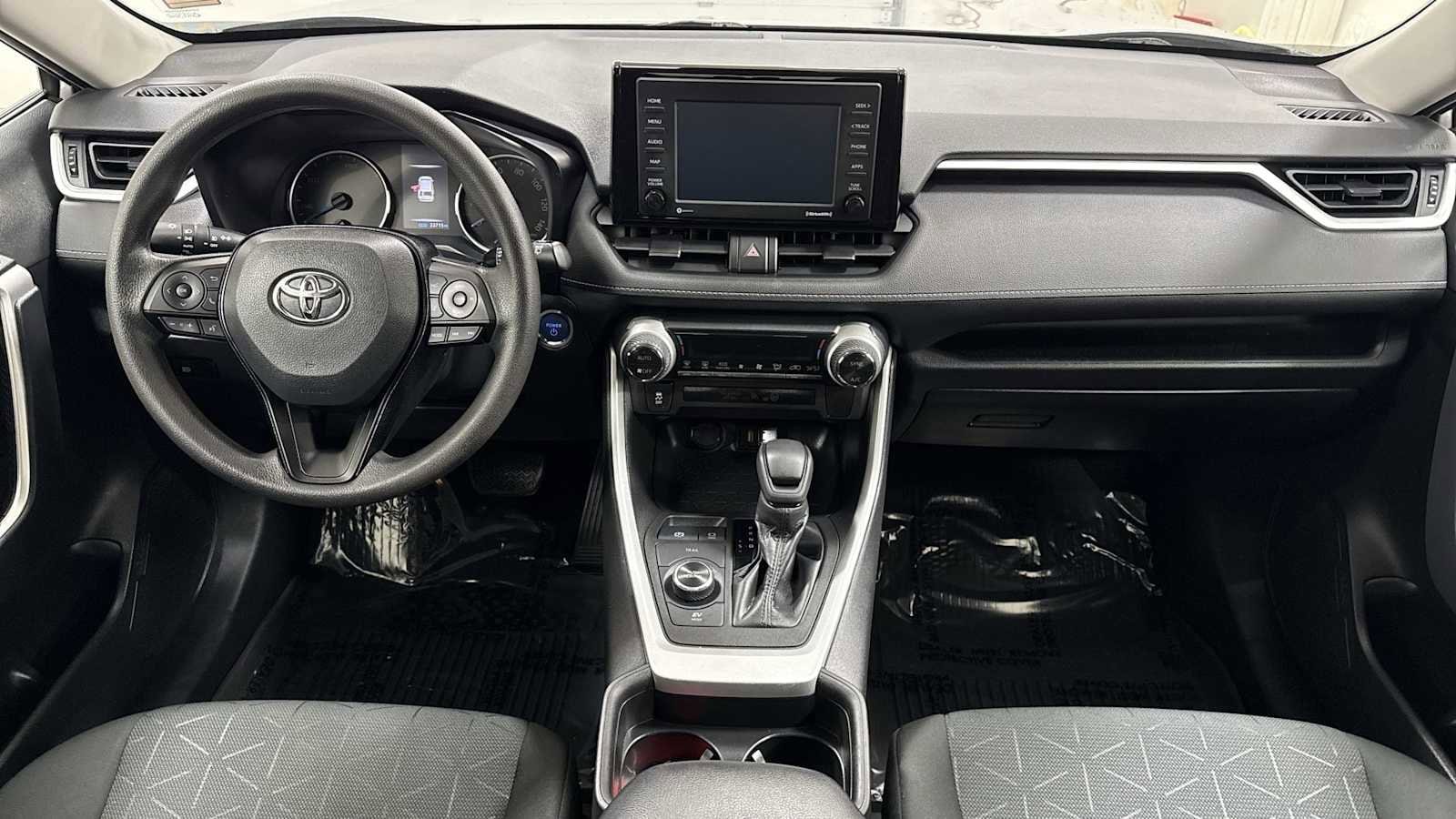 Thumbnail: 2021 Toyota RAV4 - 25