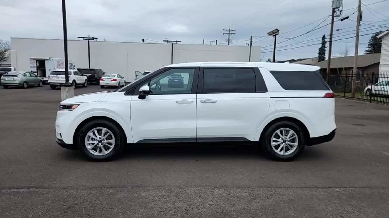 Thumbnail: 2024 Kia Carnival - 5