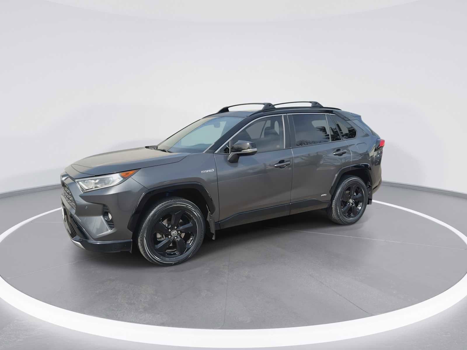 Thumbnail: 2019 Toyota RAV4 - 4