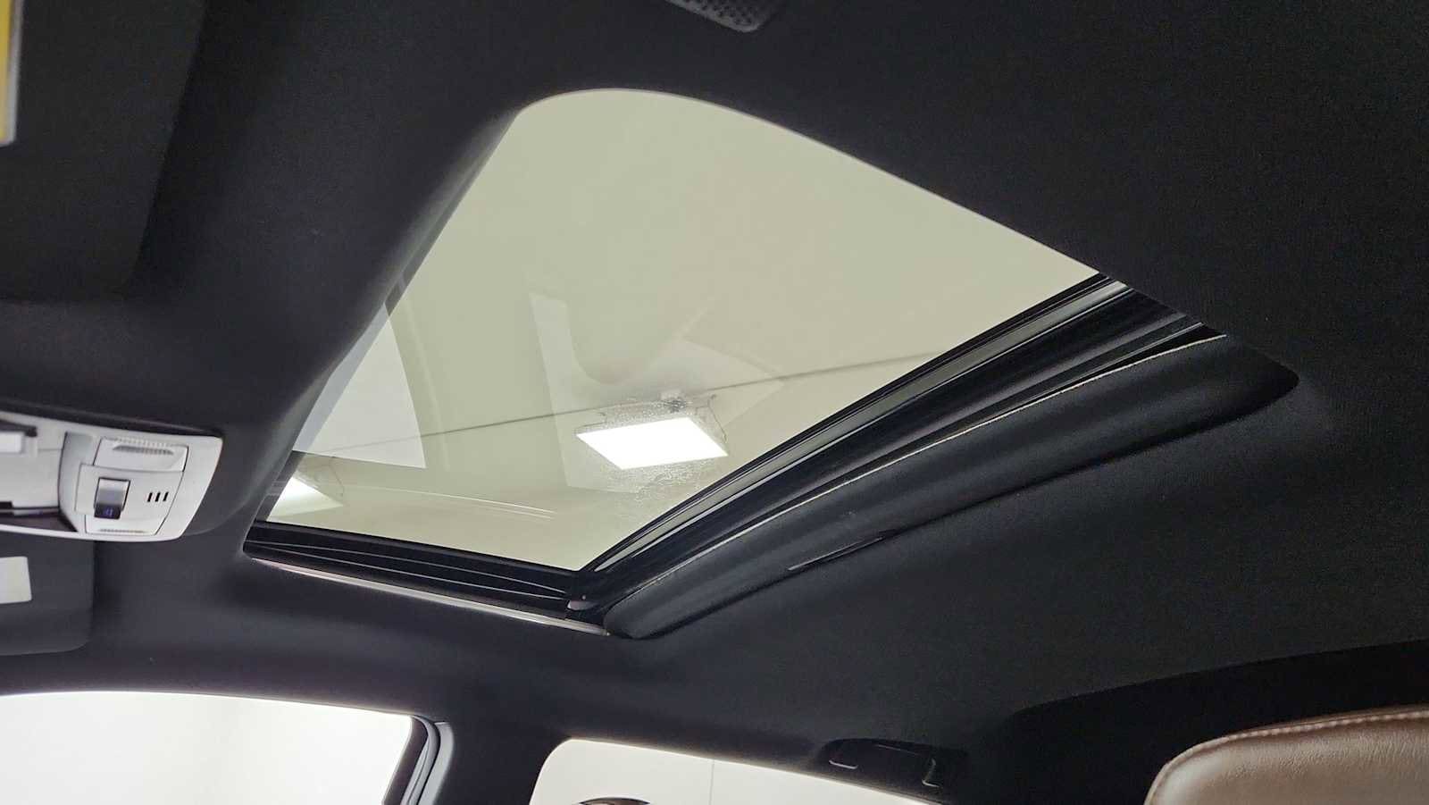 Thumbnail: 2021 Toyota Tacoma - 24