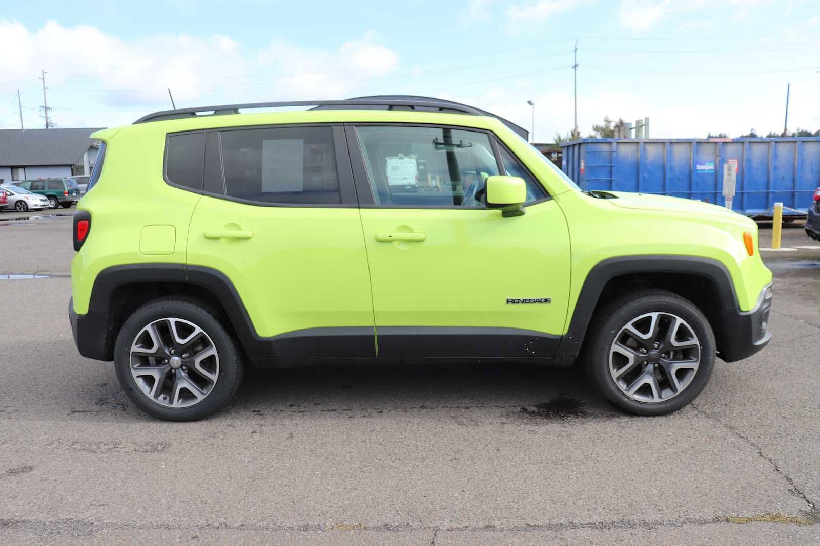 Thumbnail: 2018 Jeep Renegade - 4