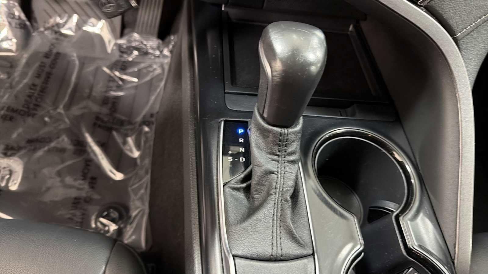 Thumbnail: 2020 Toyota Camry - 21