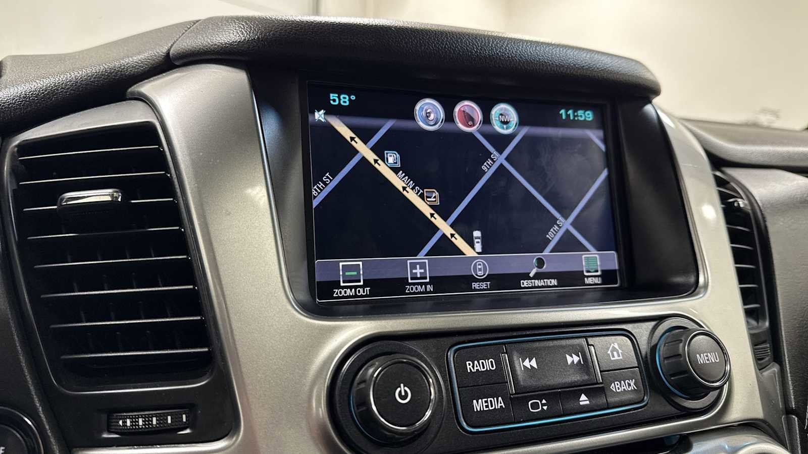 Thumbnail: 2015 Chevrolet Tahoe - 20