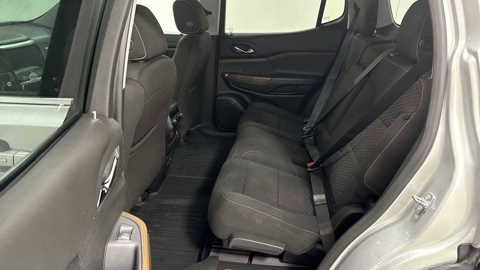 Thumbnail: 2019 GMC Acadia - 23