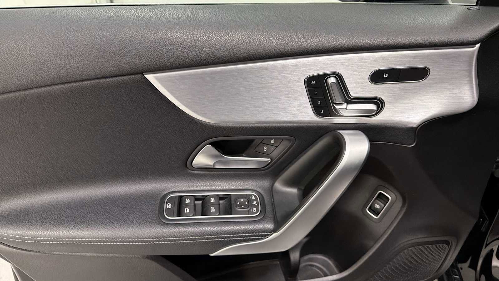 Thumbnail: 2019 Mercedes-Benz A-Class - 15