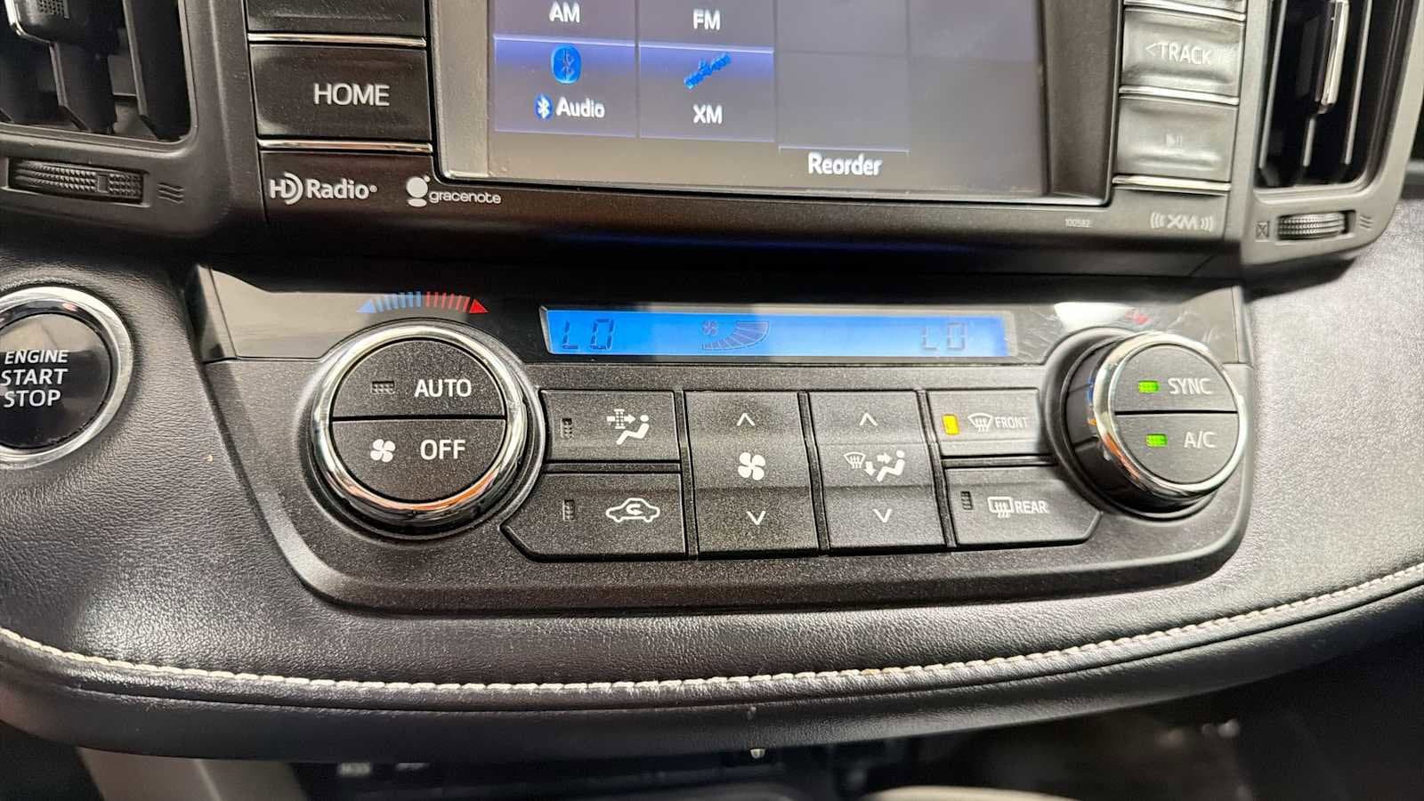 Thumbnail: 2017 Toyota RAV4 - 20