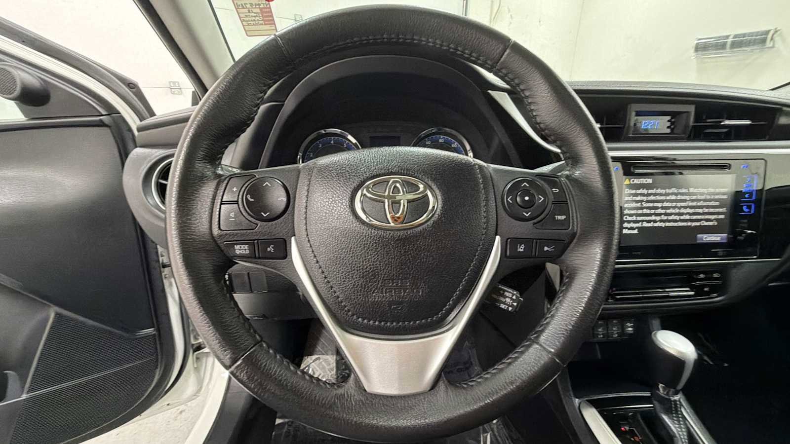 Thumbnail: 2018 Toyota Corolla - 16