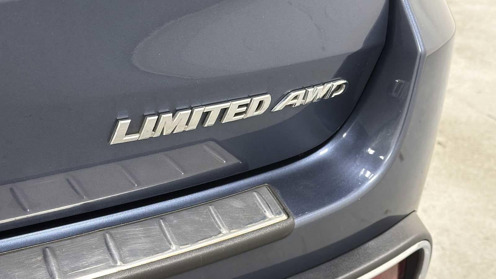 Thumbnail: 2017 Toyota Highlander - 30