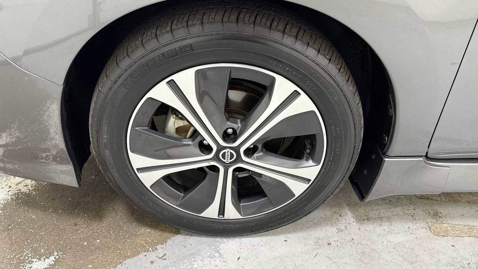 Thumbnail: 2019 Nissan Leaf - 10