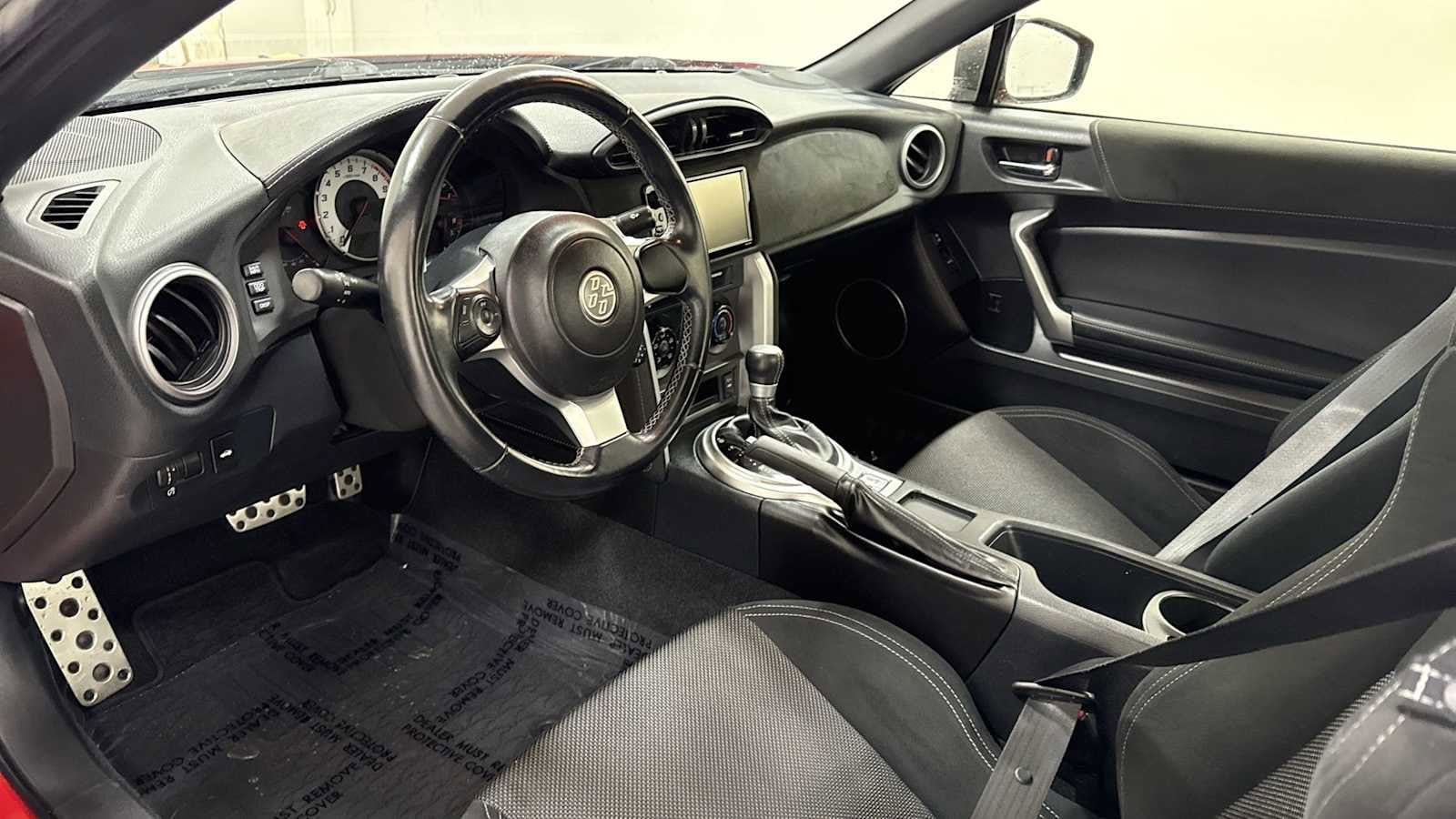 Thumbnail: 2017 Toyota 86 - 12