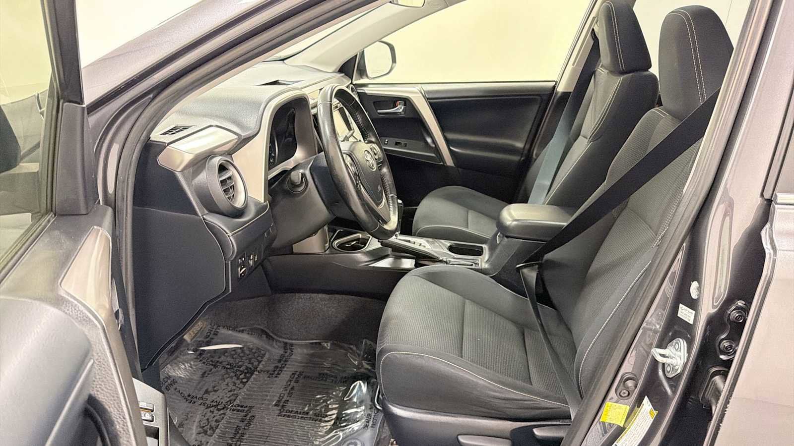 Thumbnail: 2018 Toyota RAV4 - 13
