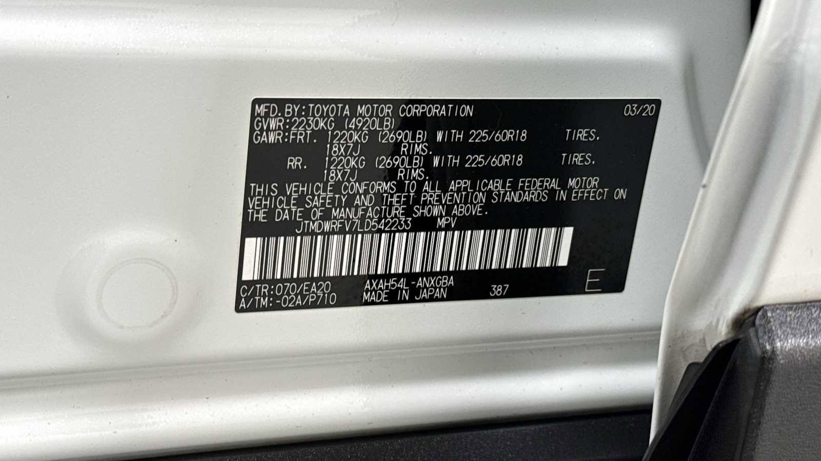 Thumbnail: 2020 Toyota RAV4 - 11