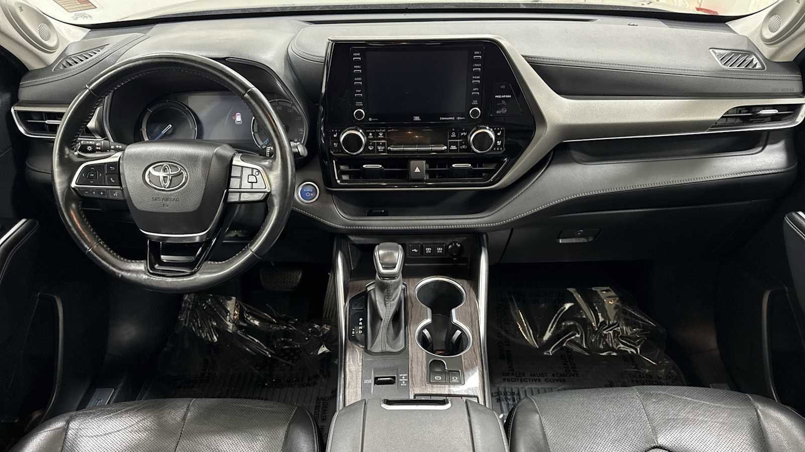 Thumbnail: 2021 Toyota Highlander - 28