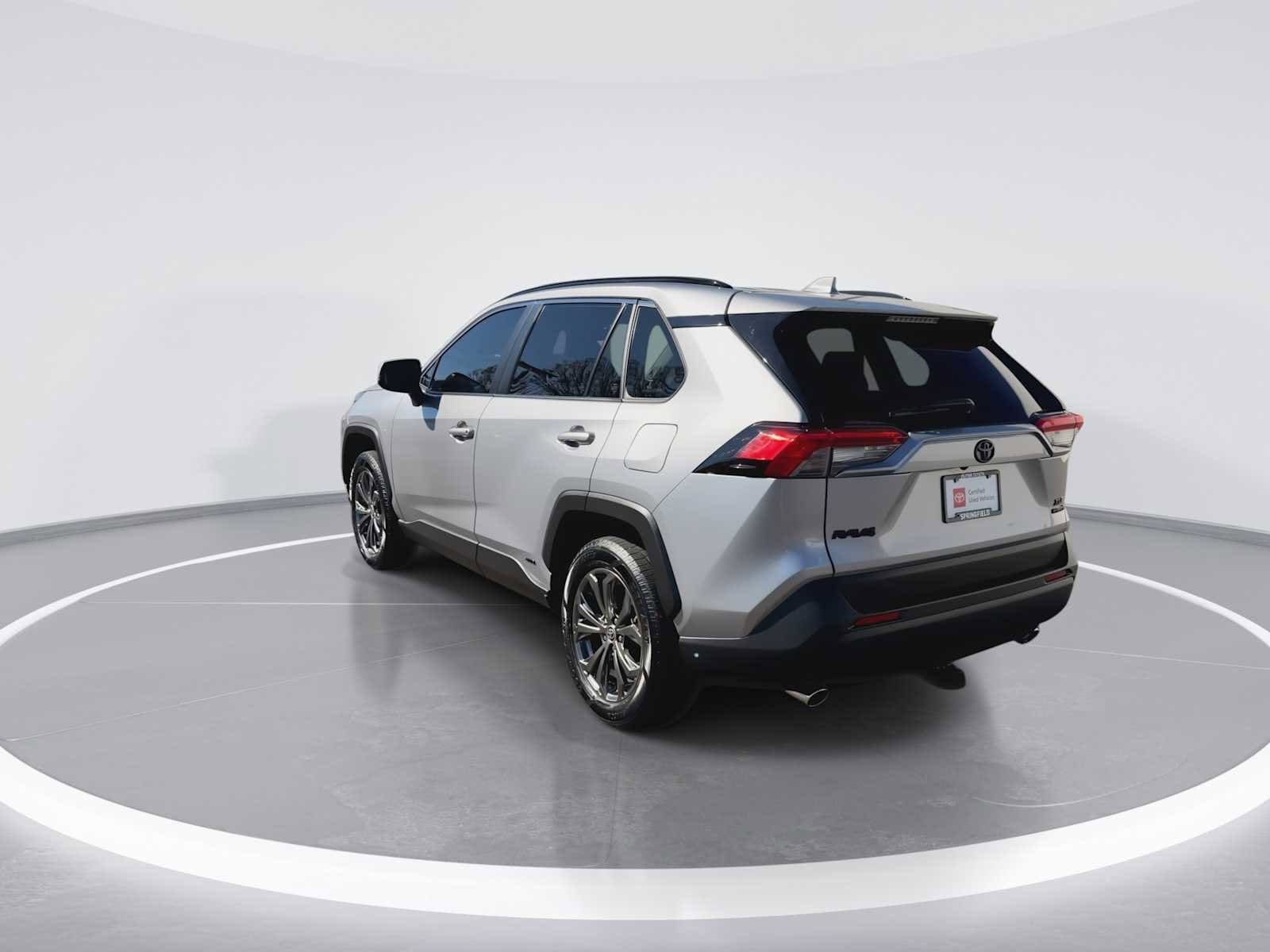 Thumbnail: 2022 Toyota RAV4 - 6