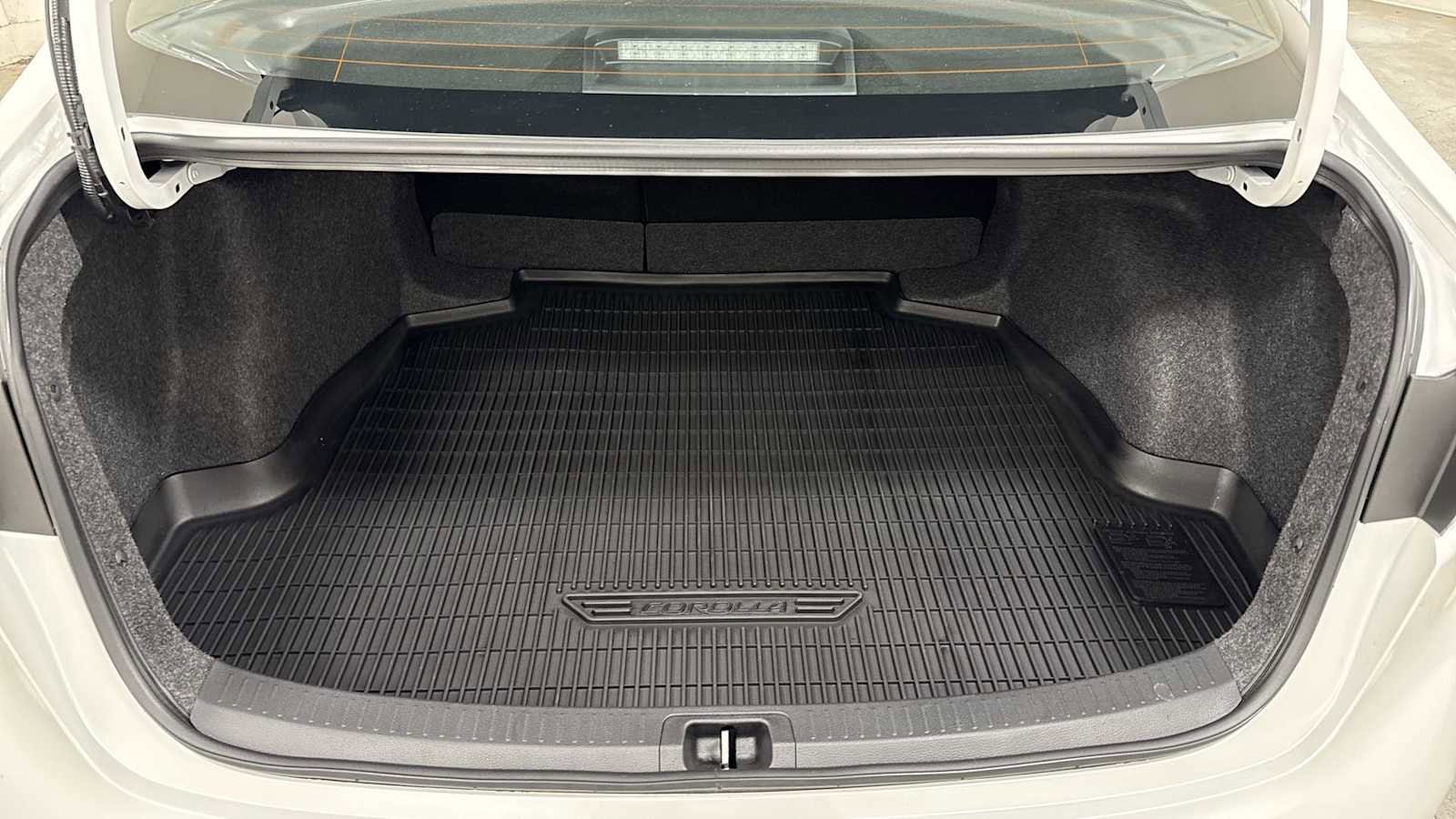 Thumbnail: 2025 Toyota Corolla - 27