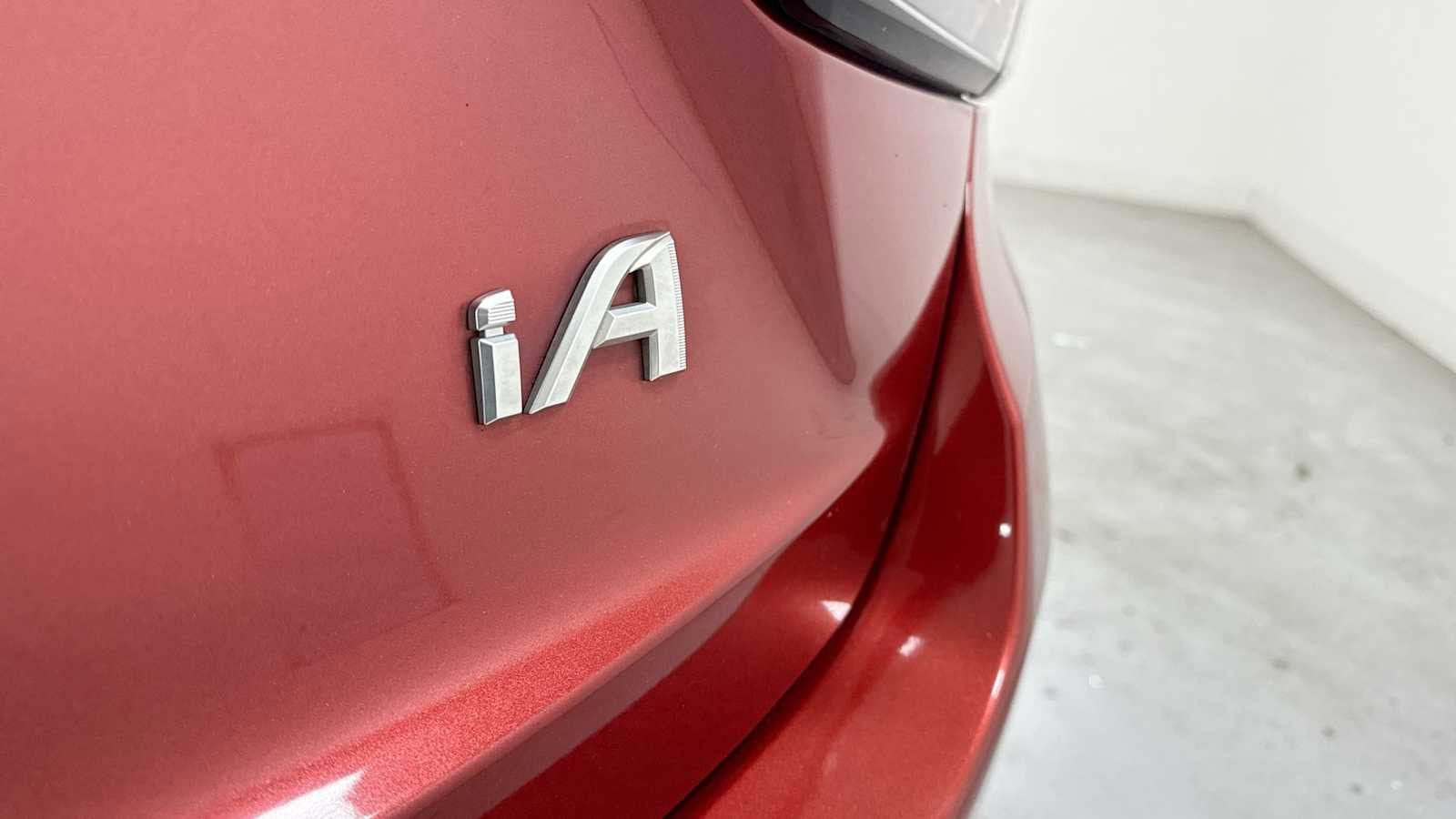 Thumbnail: 2018 Toyota Yaris iA - 28