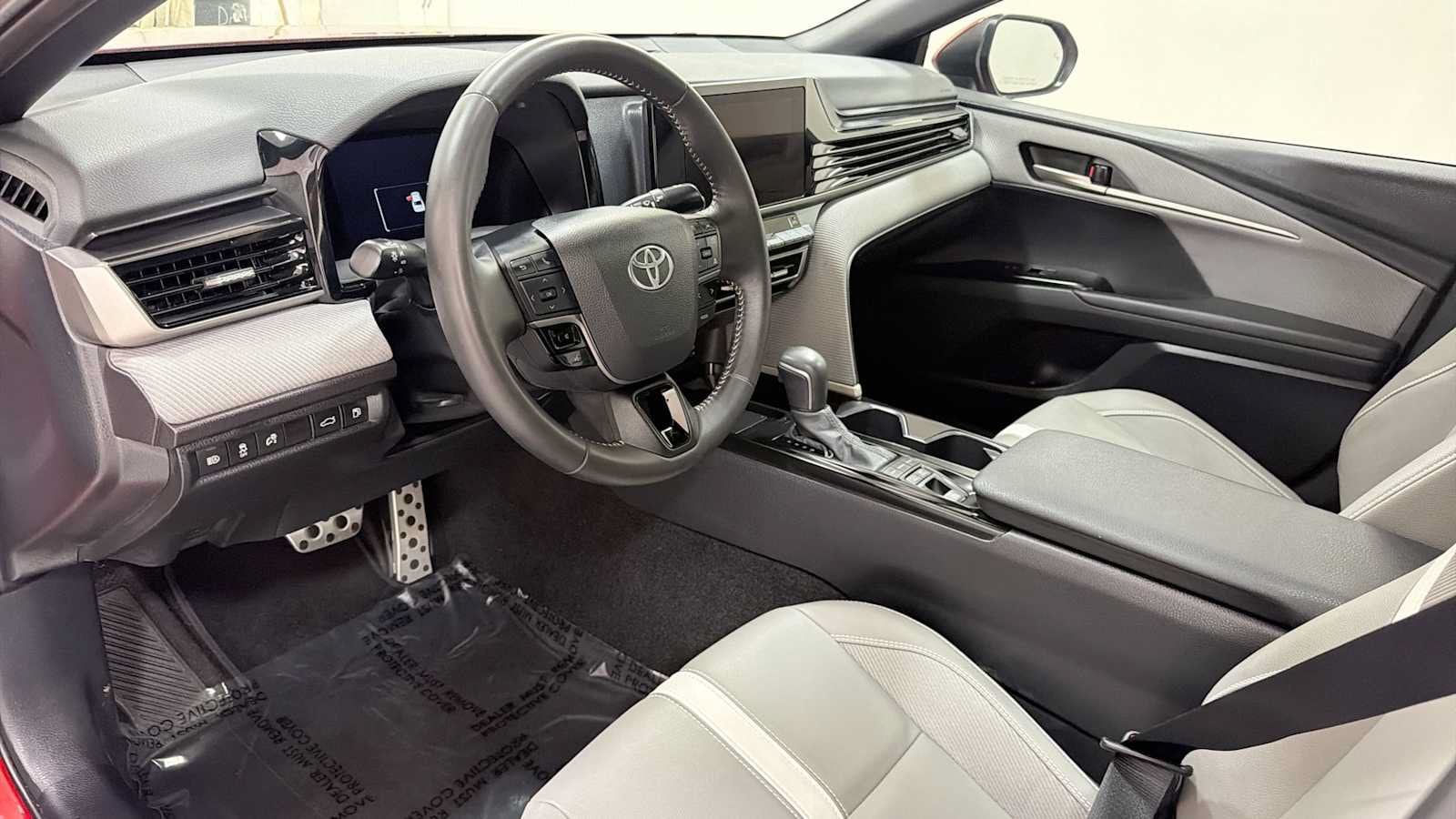 Thumbnail: 2025 Toyota Camry - 12