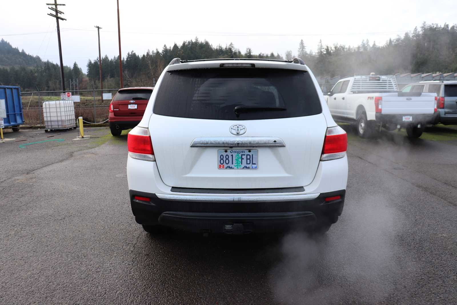 Thumbnail: 2011 Toyota Highlander - 6