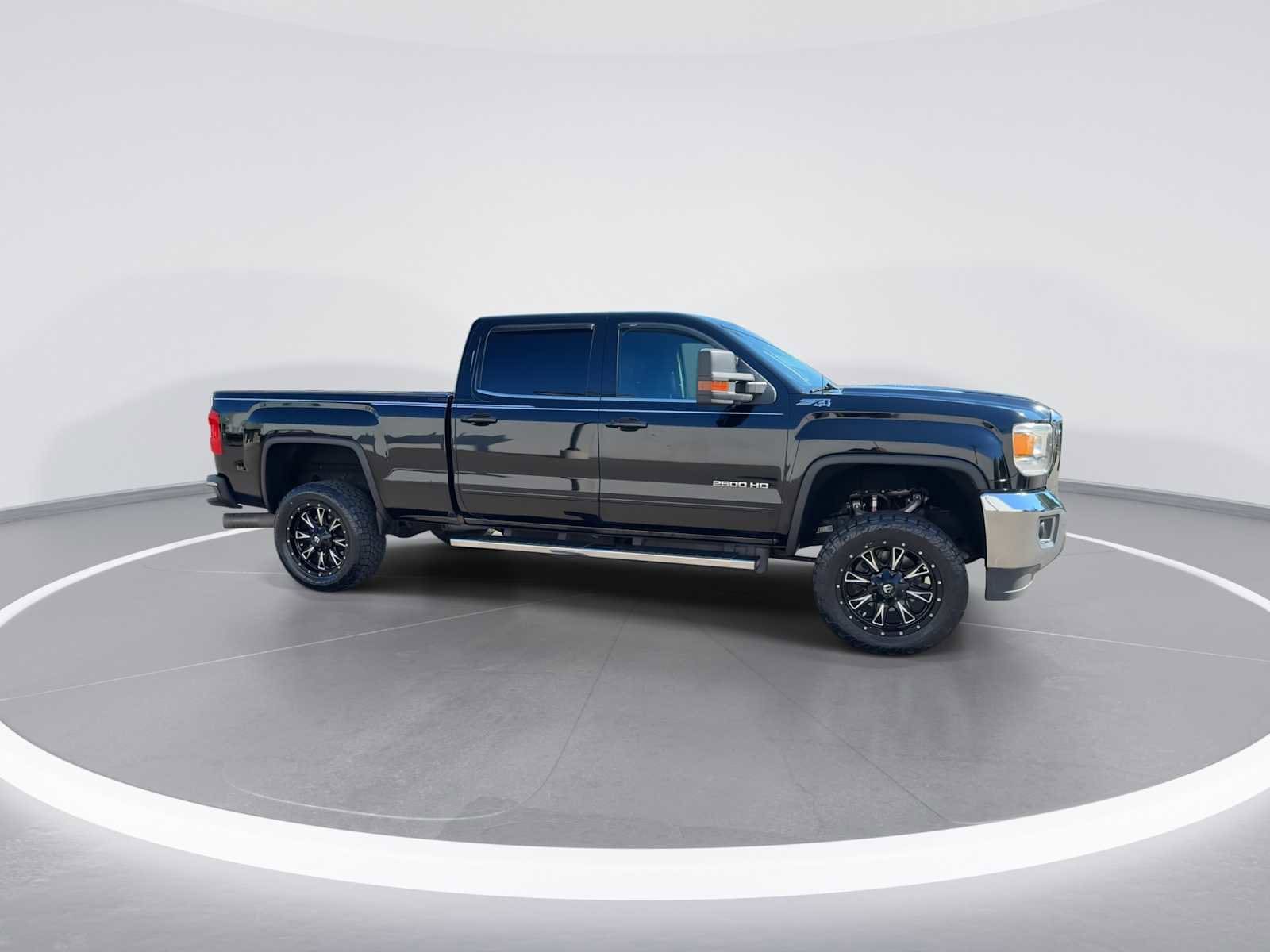 Thumbnail: 2016 GMC Sierra 2500 - 9