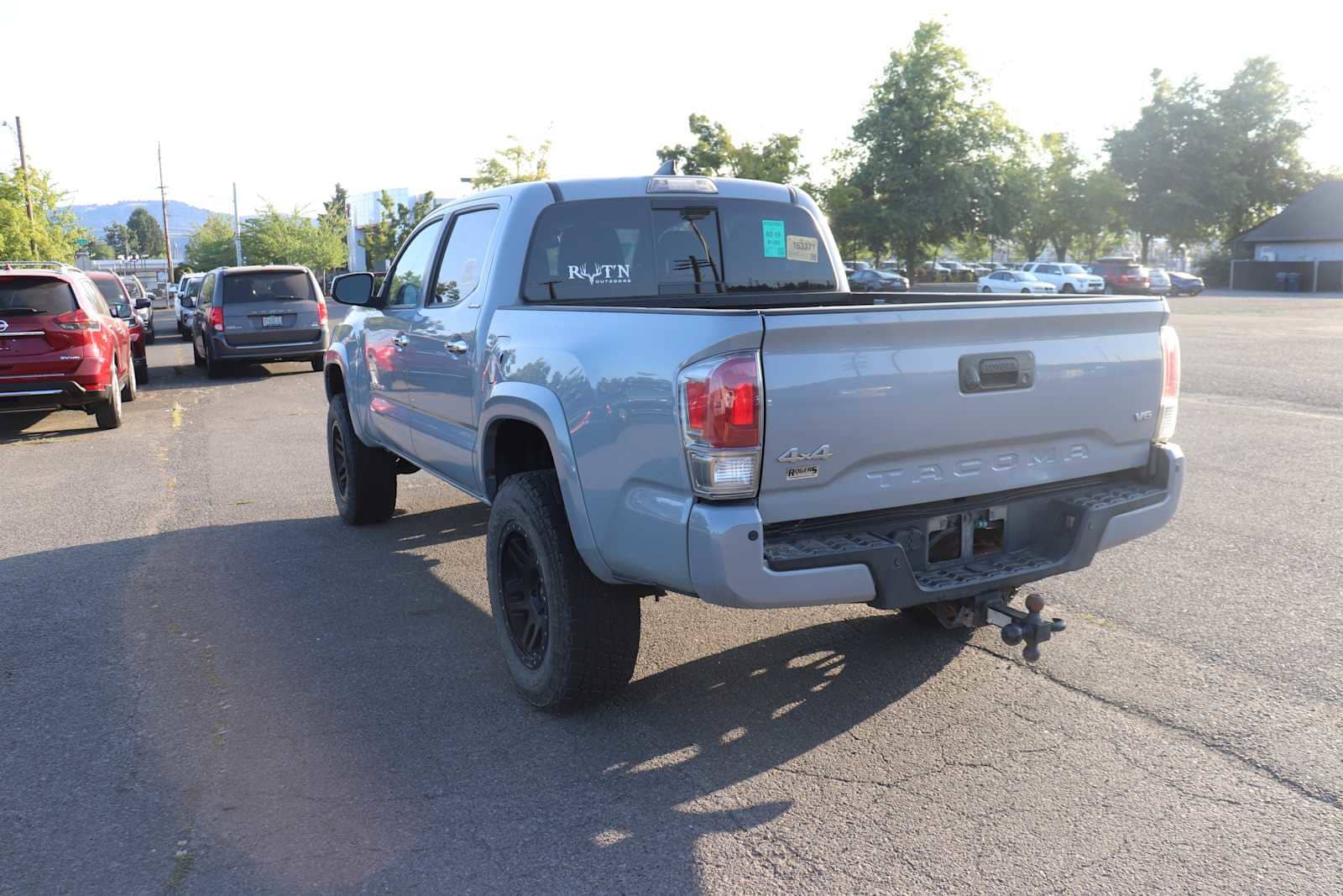 Thumbnail: 2018 Toyota Tacoma - 7