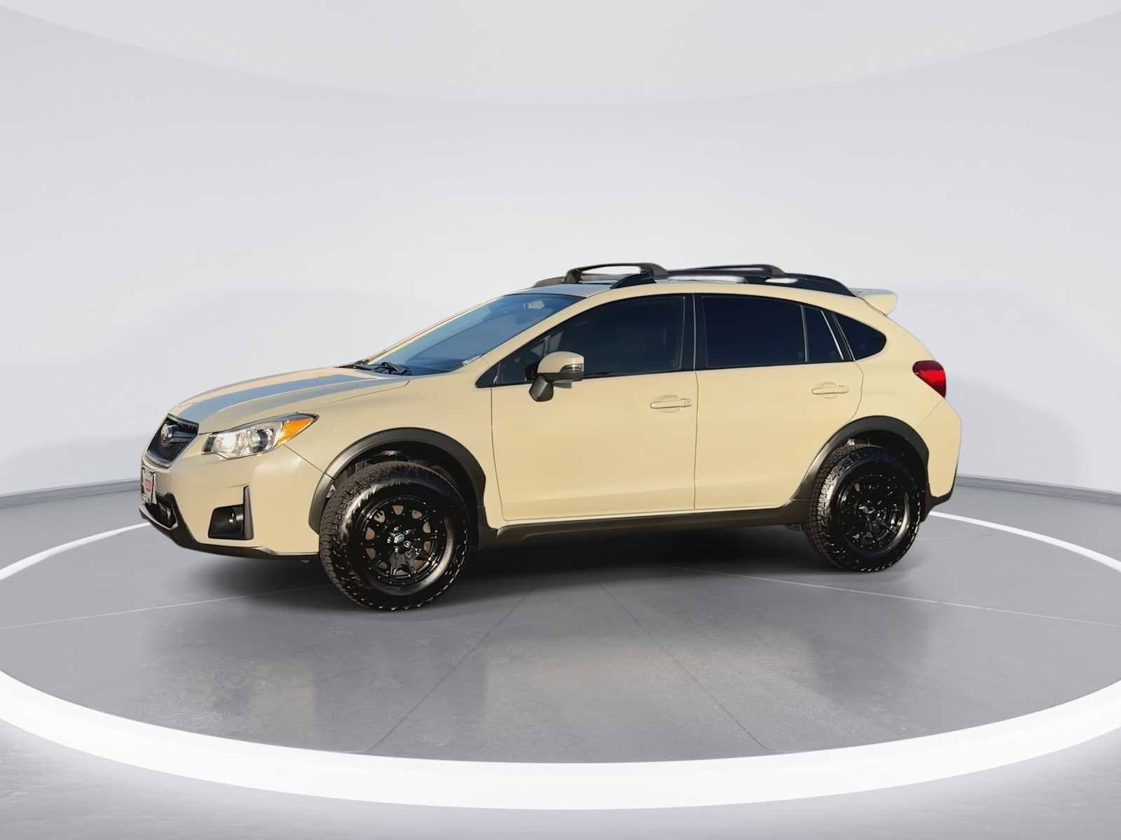 Thumbnail: 2017 Subaru Crosstrek - 4