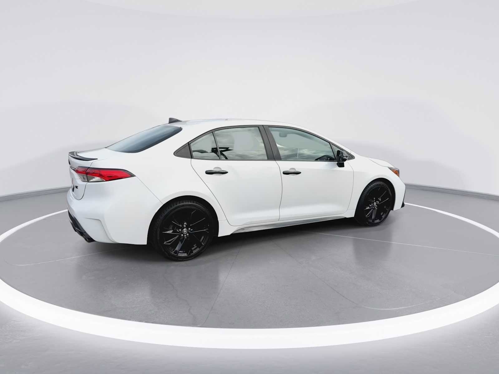 Thumbnail: 2021 Toyota Corolla - 8