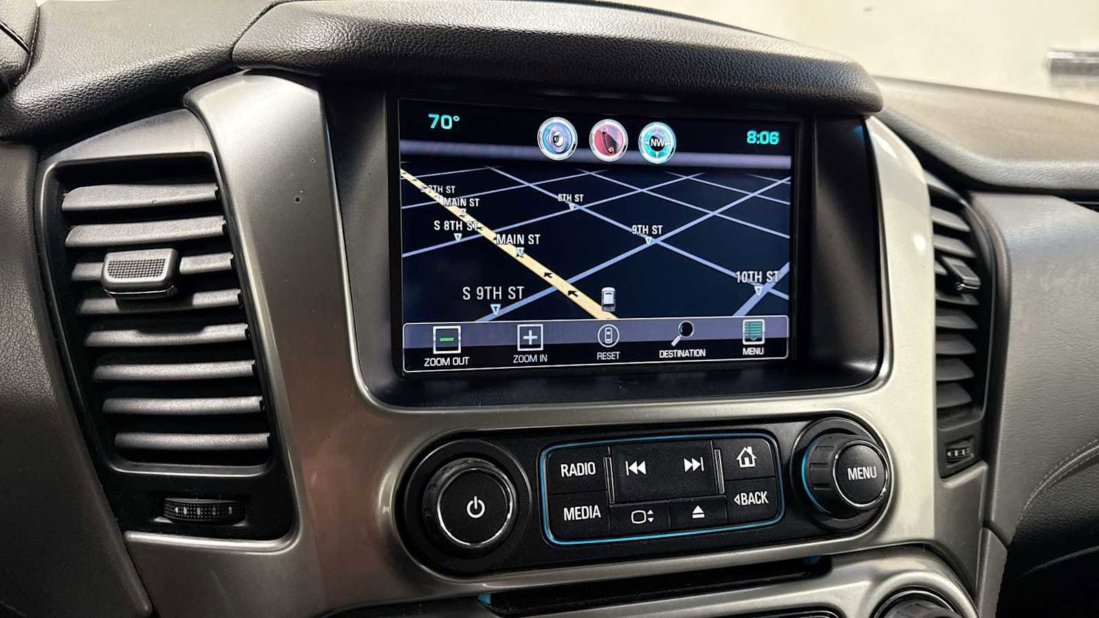 Thumbnail: 2015 Chevrolet Suburban - 20