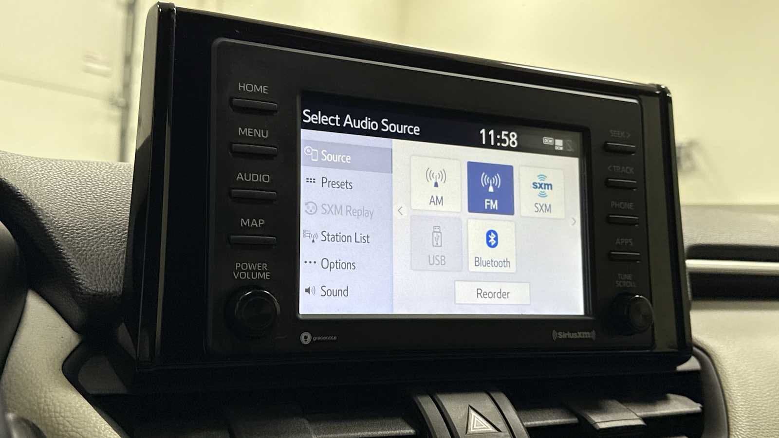 Thumbnail: 2021 Toyota RAV4 - 18