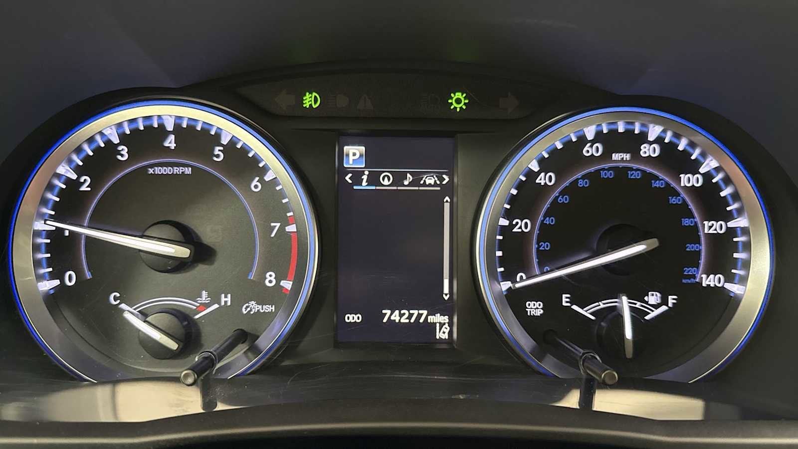 Thumbnail: 2019 Toyota Highlander - 17