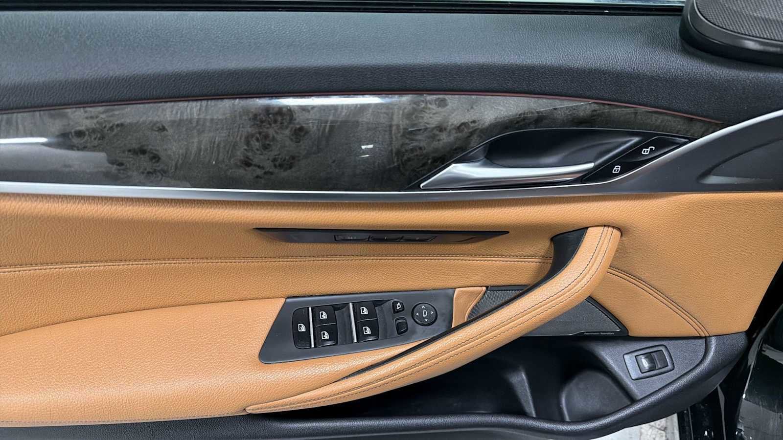 Thumbnail: 2018 BMW 5 Series - 15