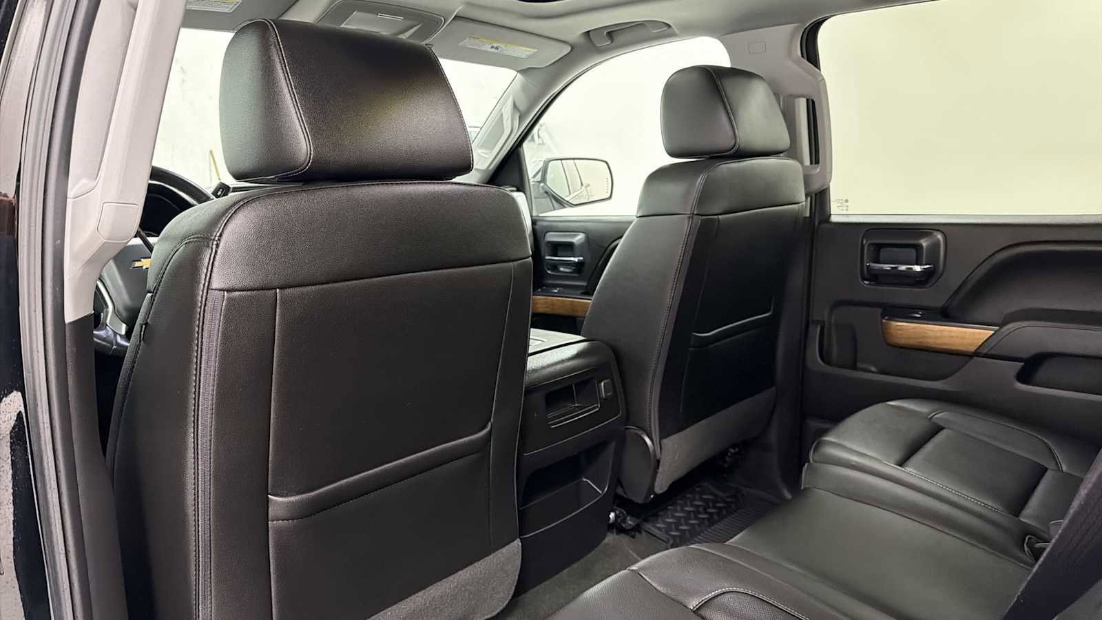 Thumbnail: 2016 Chevrolet Silverado 1500 - 26