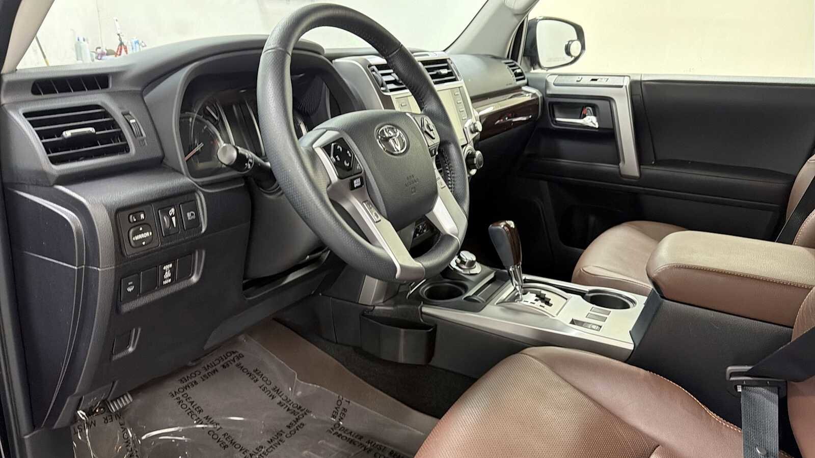 Thumbnail: 2020 Toyota 4Runner - 12