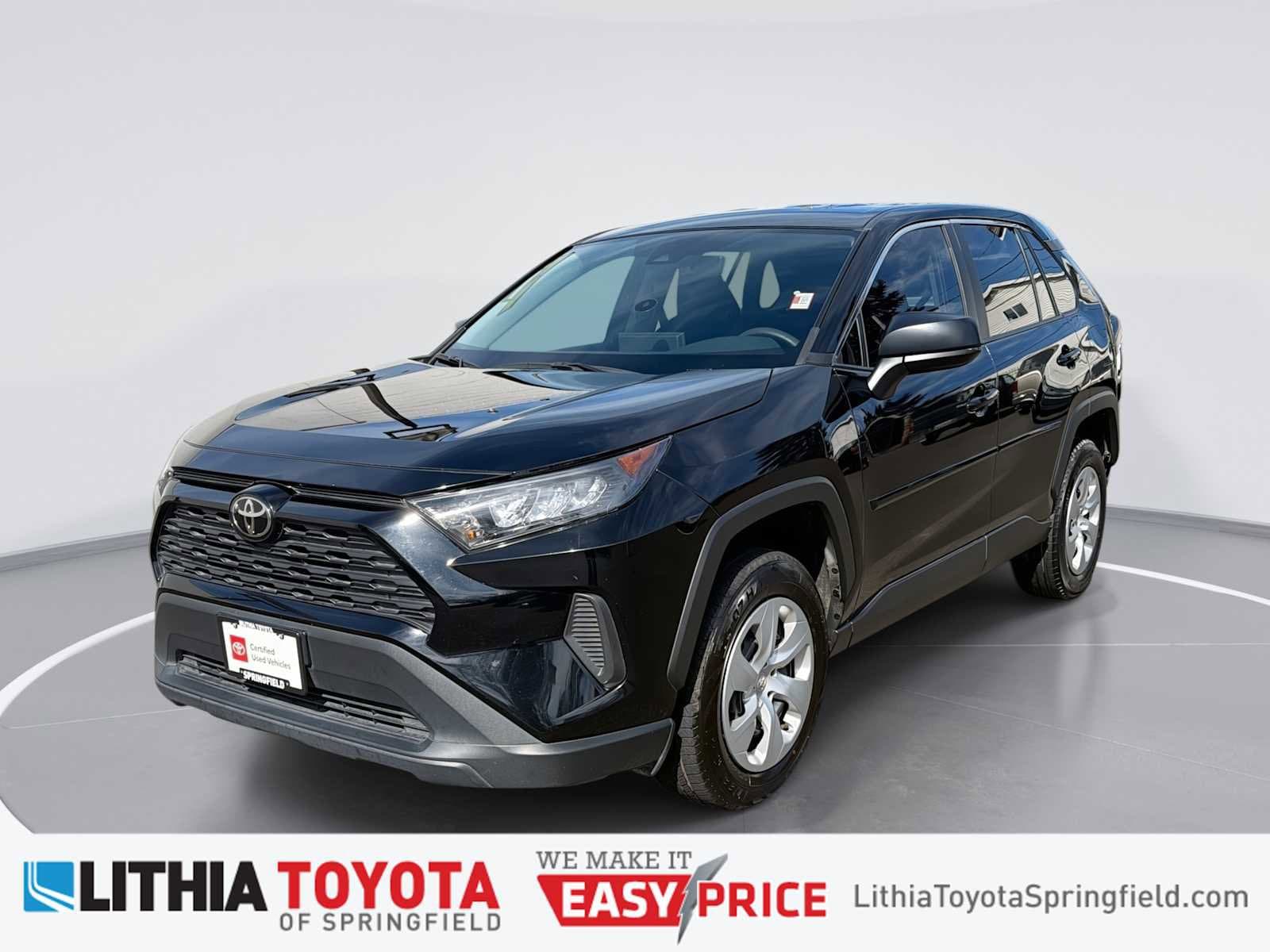 2022 Toyota RAV4 LE