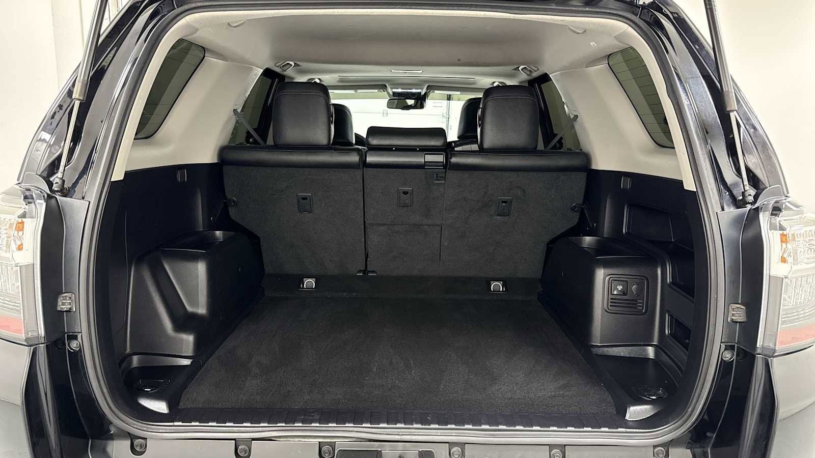 Thumbnail: 2021 Toyota 4Runner - 28