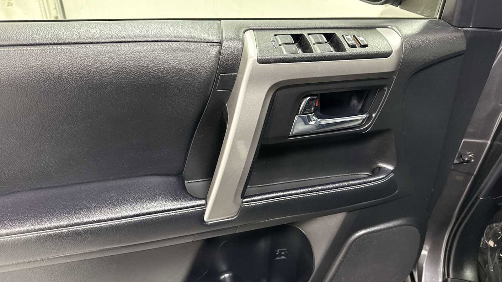 Thumbnail: 2021 Toyota 4Runner - 15